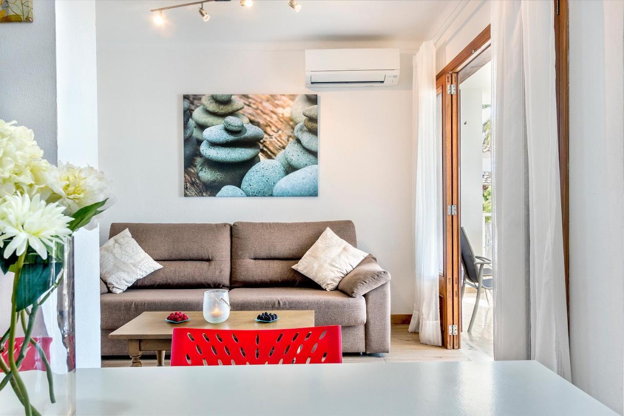 Ponent Apartment *